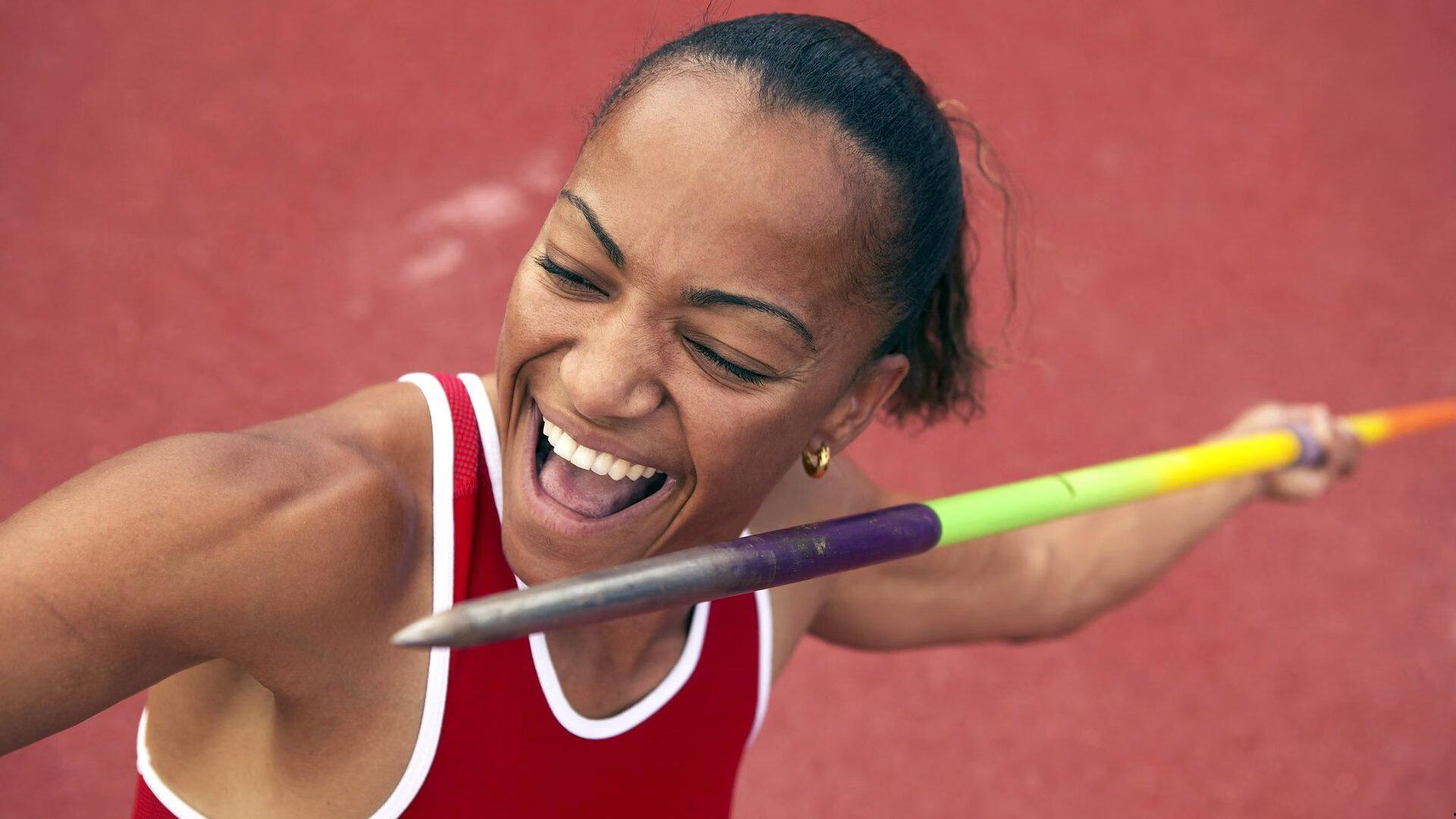 雅尼斯赛后动情宣言，这场胜利一切都归功于球员！