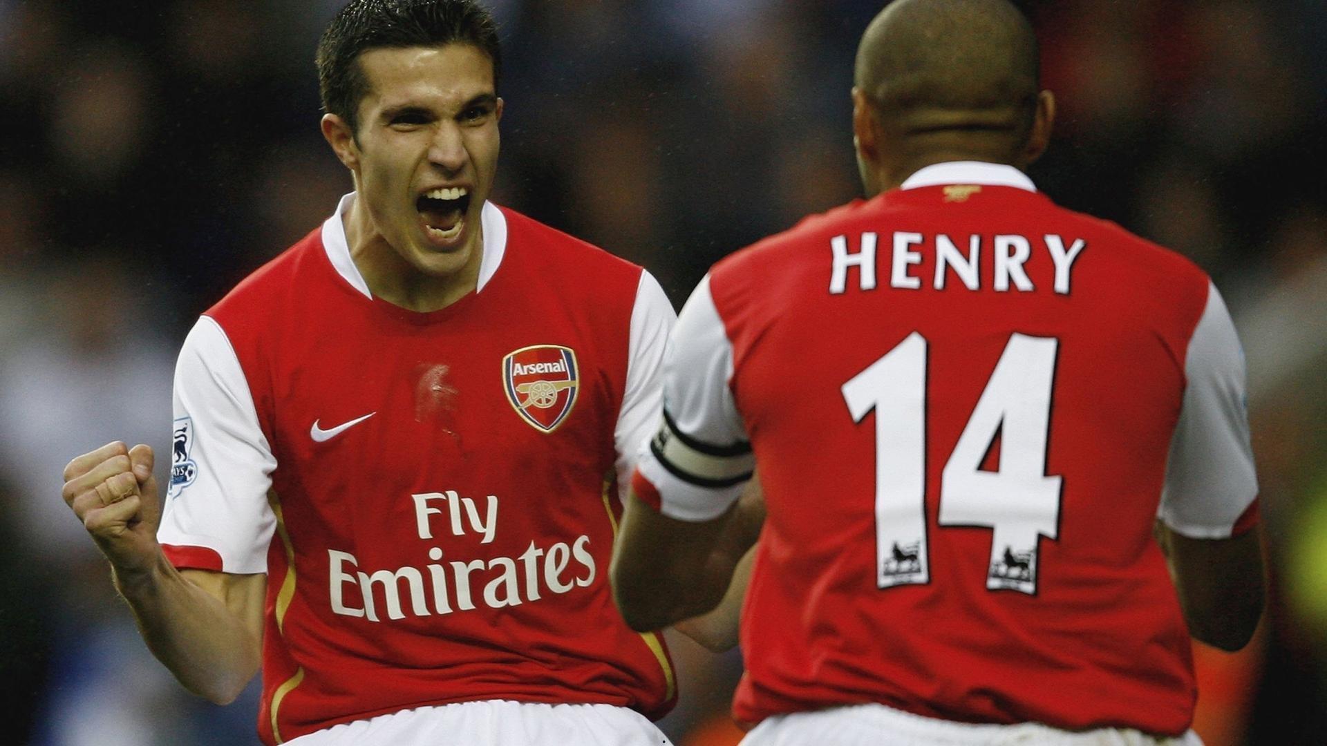 冬窗风暴,埃永公开表态盼离队,四大豪门暗战打响,转会市场再燃烽火